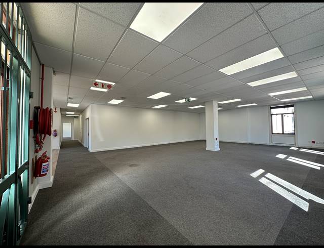 386M² OFFICE TO LET IN SANDTON CENTRAL